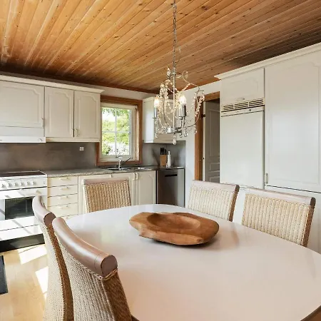 Holiday home Xiii